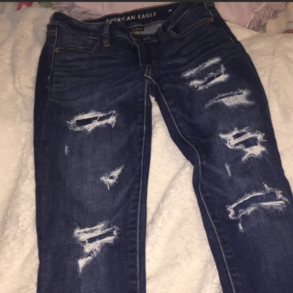 AEO Ripped Jeans - Picture 1 of 2